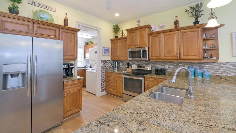 Beautiful Stainless Appliances and Granite Counters