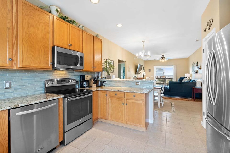 Kitchen, Dining and Living