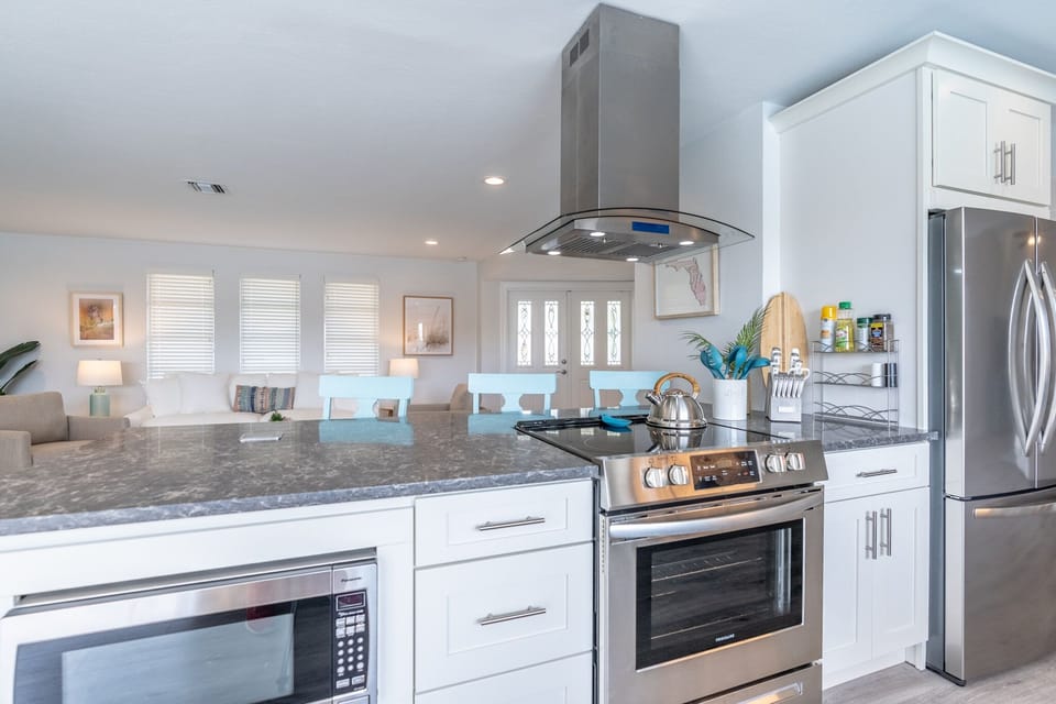 Fully equipped kitchen