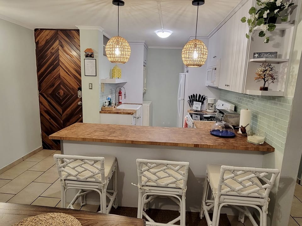 Full kitchen/ Electric kitchen/ Oven/ Coffee Machine/ Fridge/ Washer and Dryer