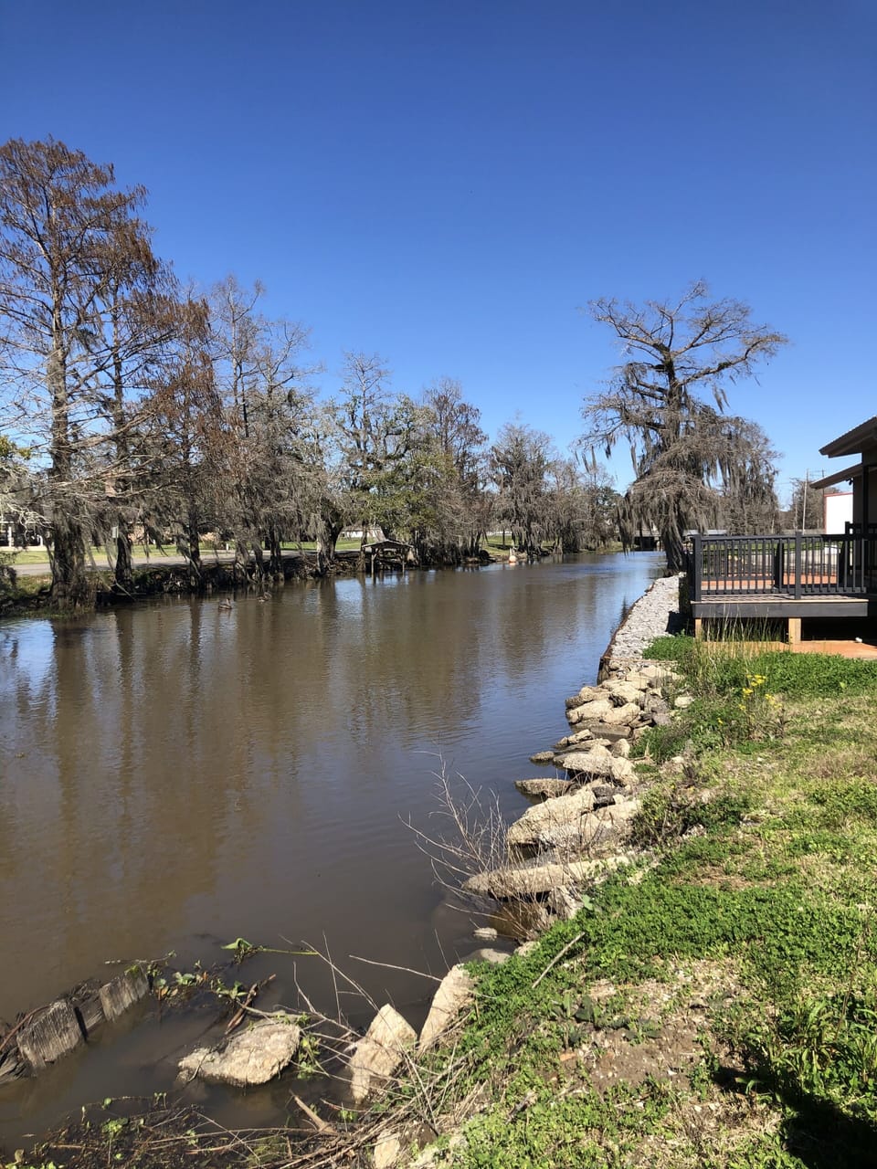 400ft Waterfront for great fishing!