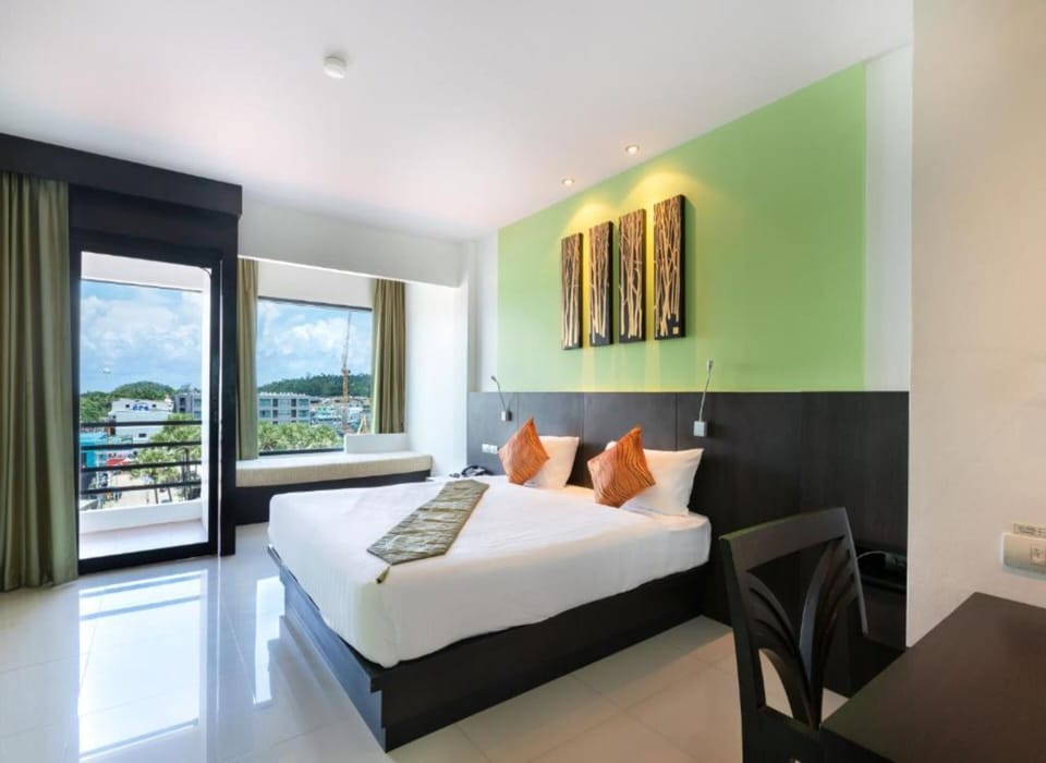 Deluxe Double or Twin Room | Egyptian cotton sheets, premium bedding, pillowtop beds, minibar