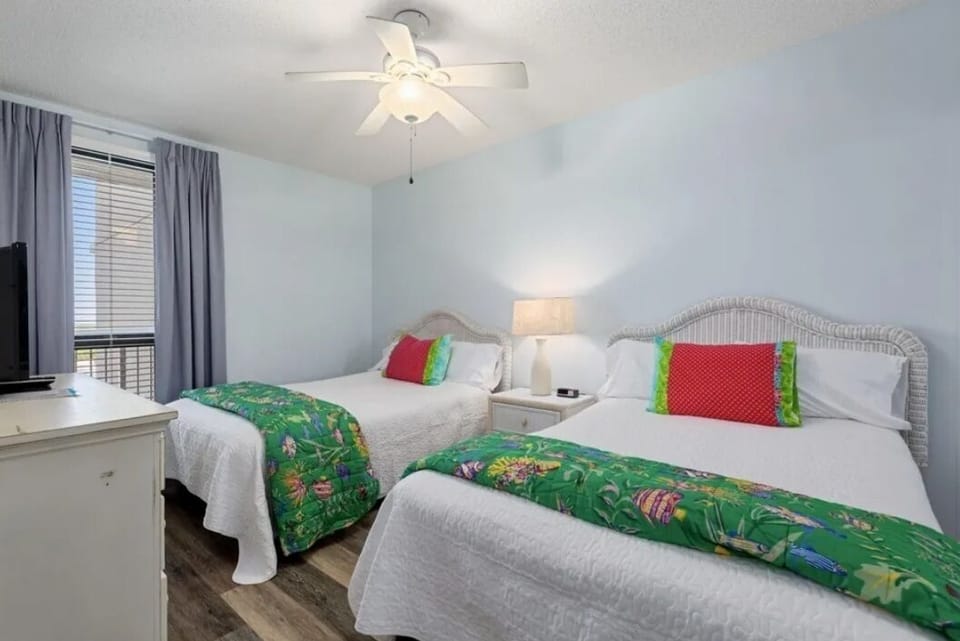 3rd bedroom 2 Queen beds