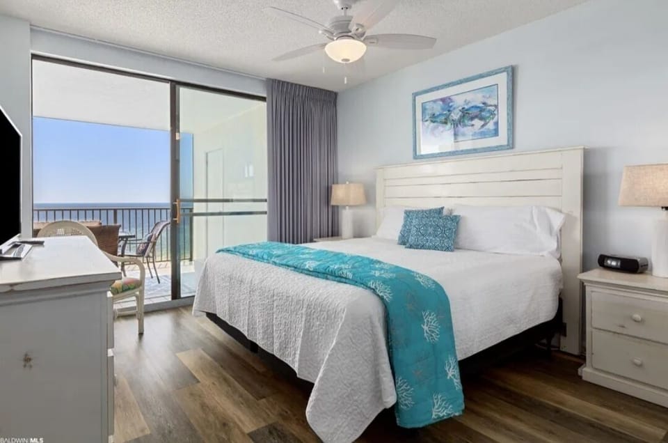 Primary King bed with beach views!