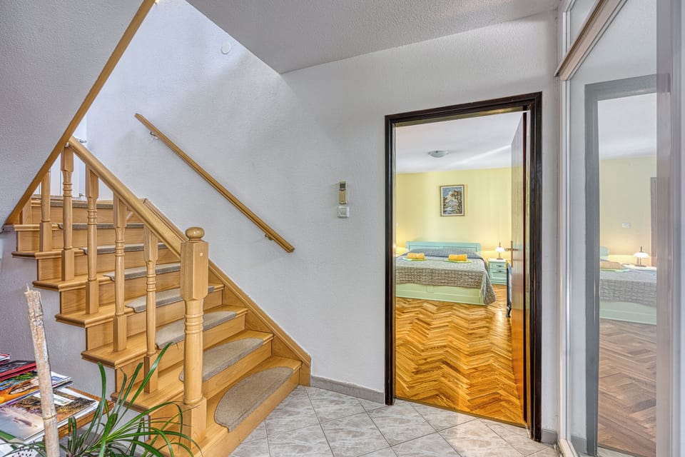 Family House, 3 Bedrooms, 2 Bathrooms (Pool House Klarina) | Interior