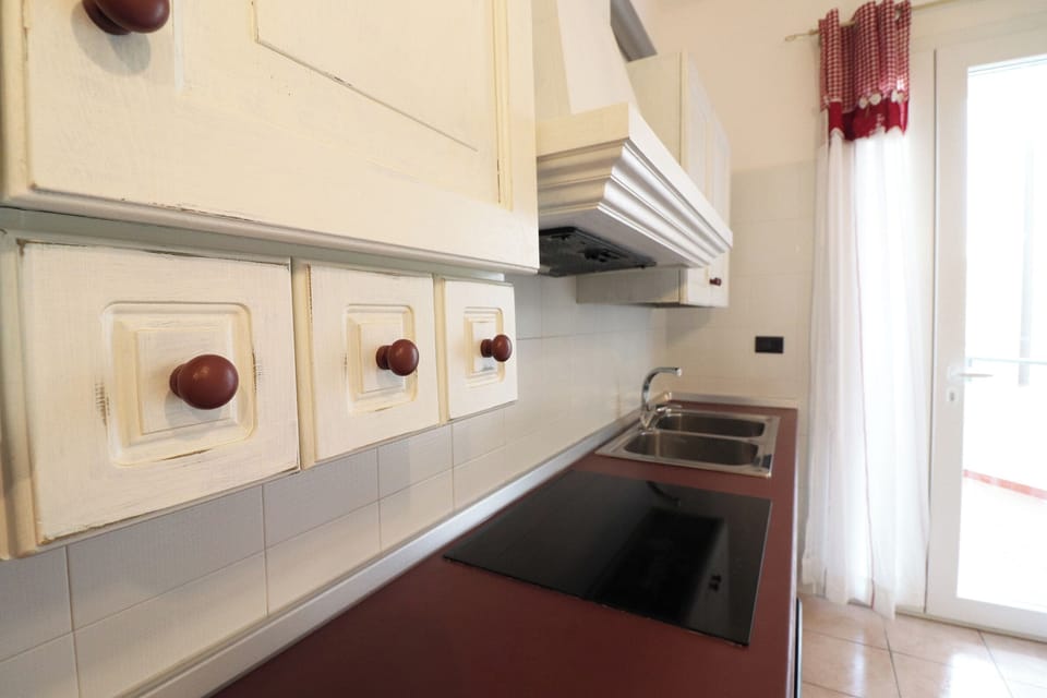 House, 2 Bedrooms, Balcony, City View | Interior