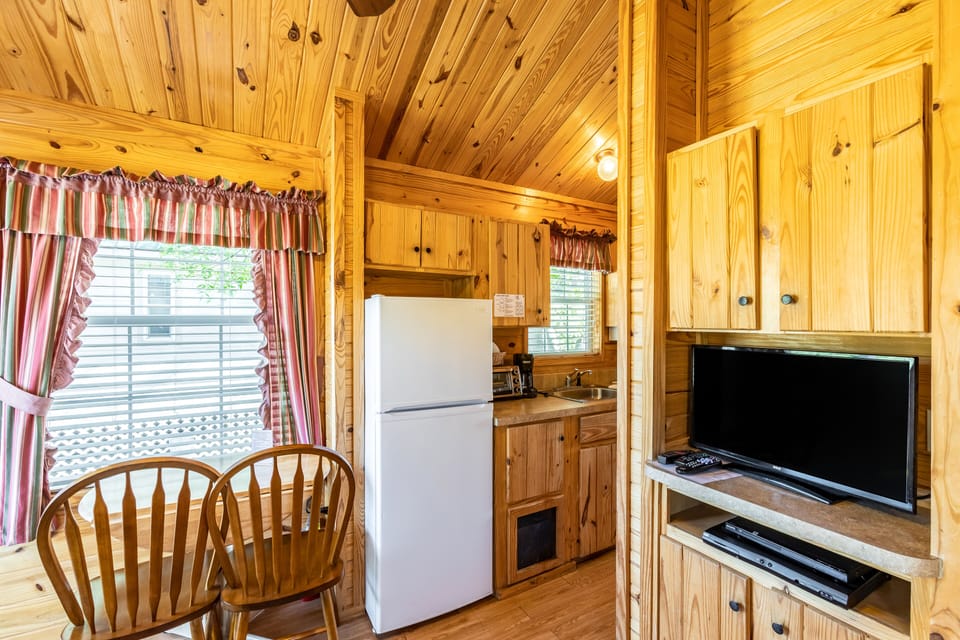Standard Cabin, Non Smoking (Linens Included) | Private kitchen | Coffee/tea maker, fridge, microwave, stovetop