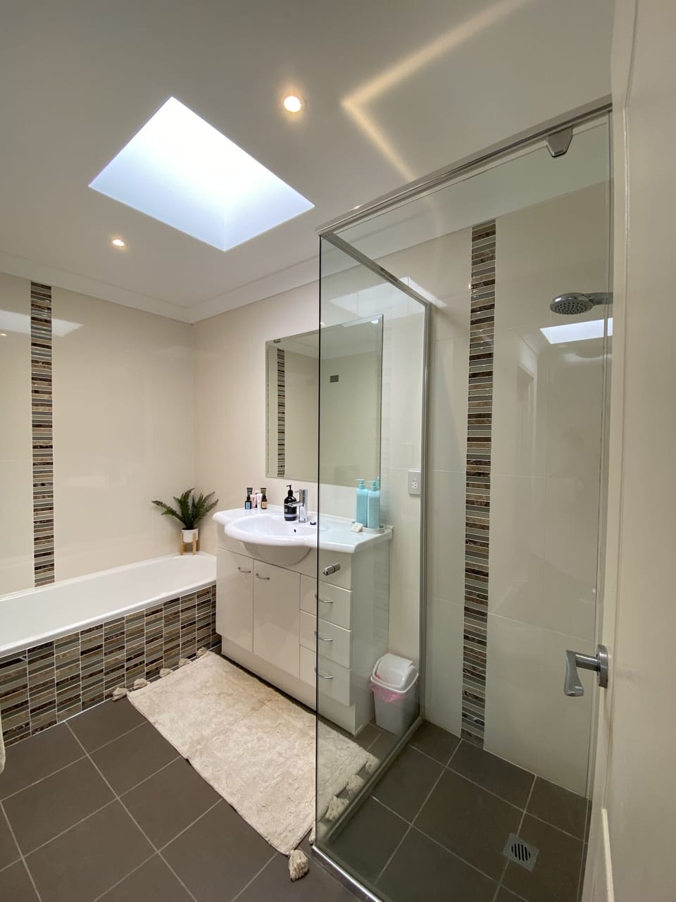 Modern Bathroom with all the necessities provided 