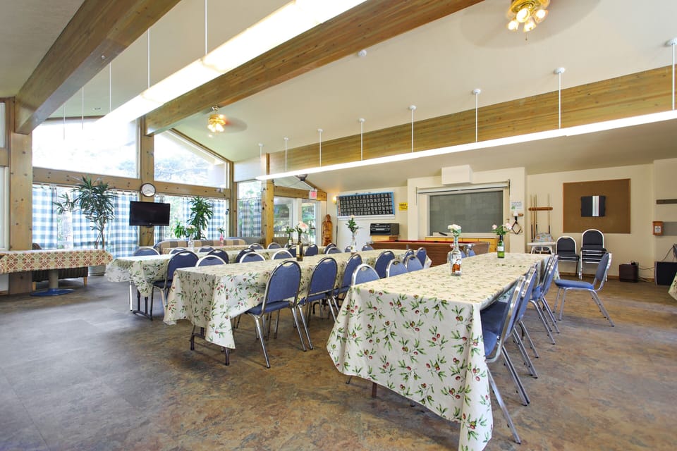 Banquet hall