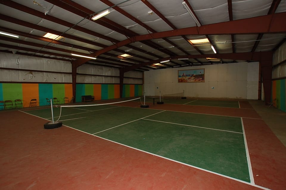 Tennis court