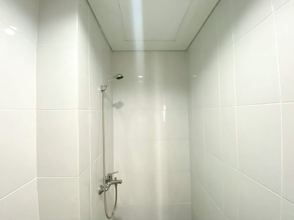 Deluxe Apartment | Bathroom