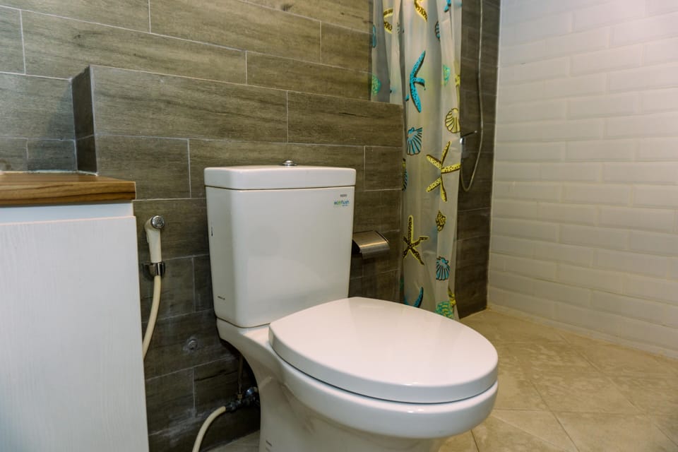 Deluxe Apartment, 2 Bedrooms | Bathroom