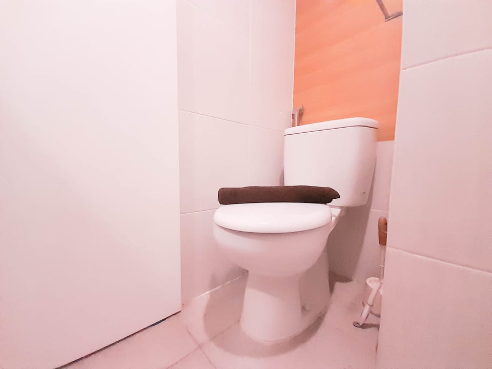 Deluxe Studio | Bathroom