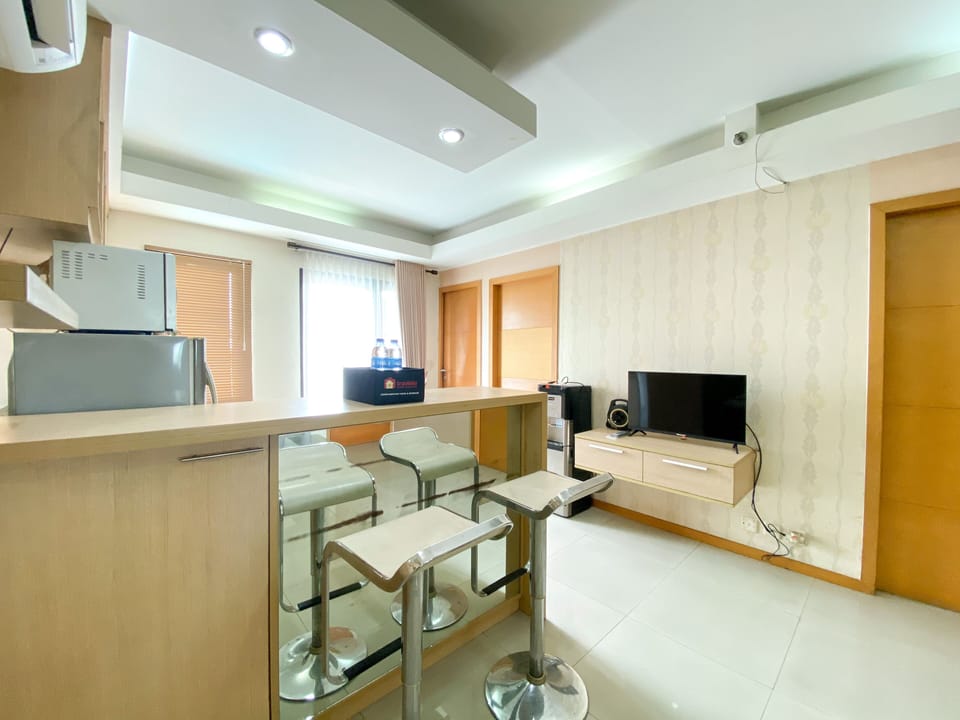 Deluxe Apartment, 2 Bedrooms | Living area