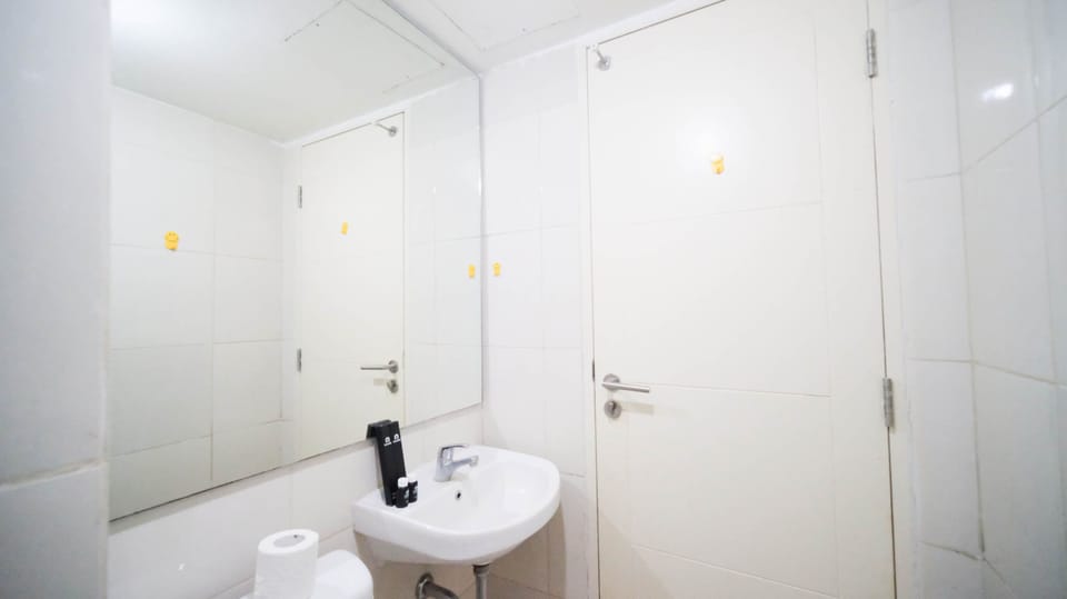 Modern And Cozy Stay Studio Apartment At Tanglin Supermall Mansion Apartment in Surabaya