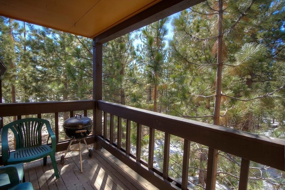 Condo, 3 Bedrooms | Property grounds