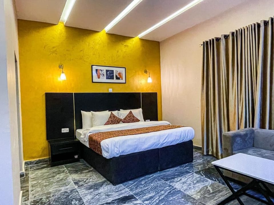 Luxury Double Room | WiFi (free)