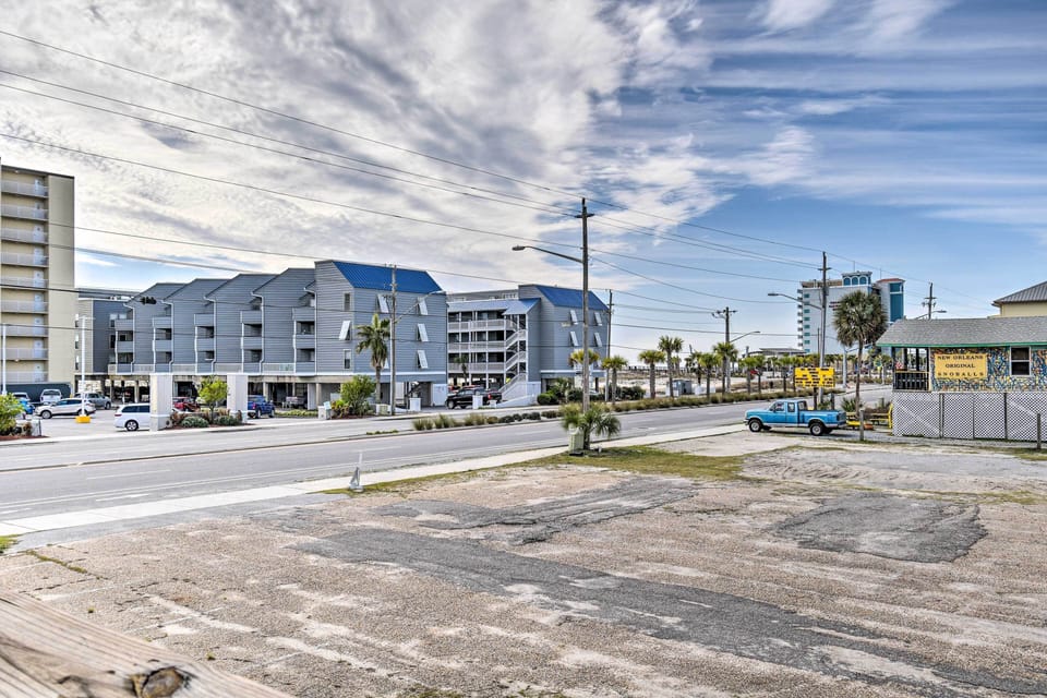 Parking | Community Parking Lot (2 Vehicles)