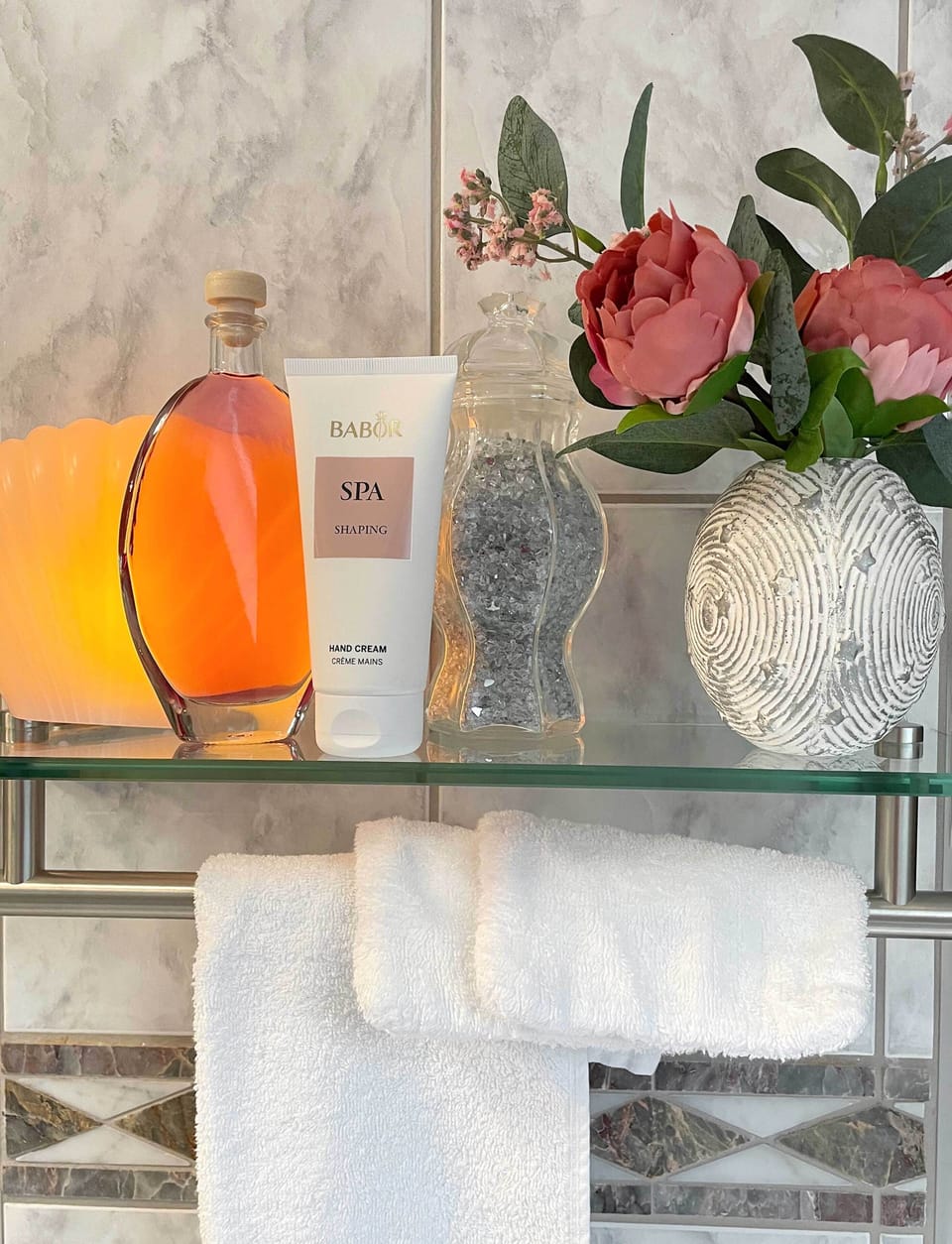Bathroom amenities