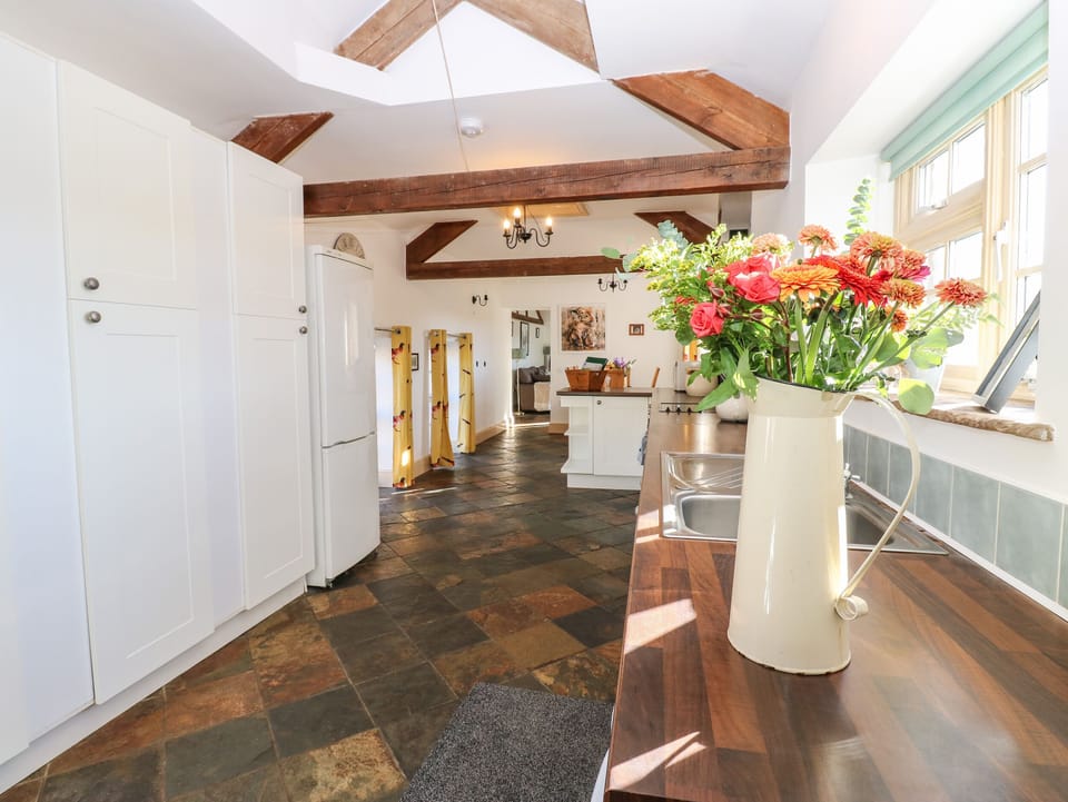 Cottage | Interior