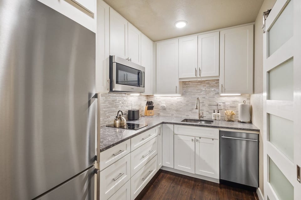 Condo, 1 Bedroom | Private kitchen | Fridge, coffee/tea maker, toaster