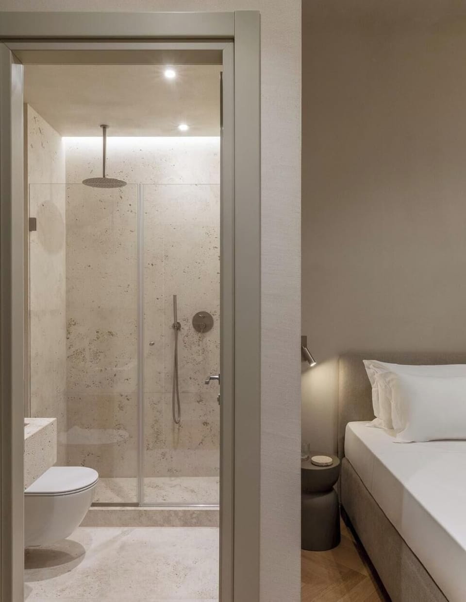 Queen Room Via Di Ripetta 9 | In-room safe, soundproofing, iron/ironing board (on request)
