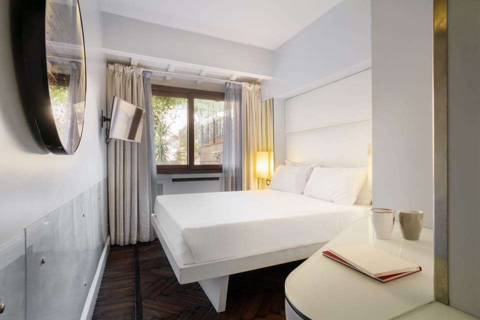 Superior Double Room | In-room safe, soundproofing, iron/ironing board (on request)