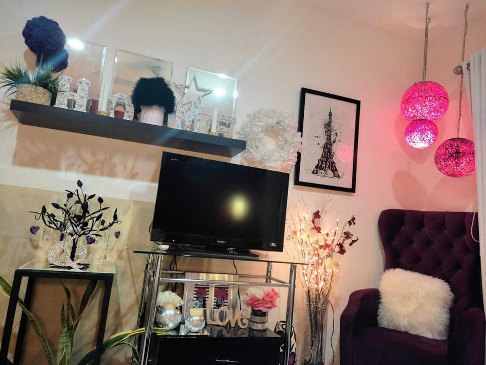 Elite Room | Laptop workspace, free WiFi, bed sheets