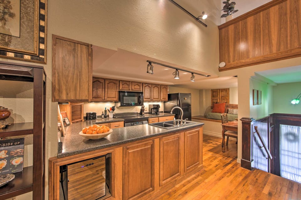 Kitchen | 2nd Floor | Dishware & Flatware | Coffee Maker & Grinder | Toaster