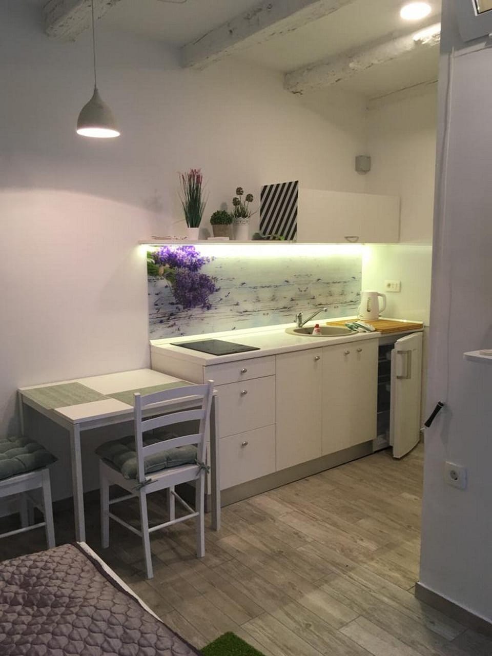 Studio (Studio Apartment with Sea View) | Private kitchenette | Fridge