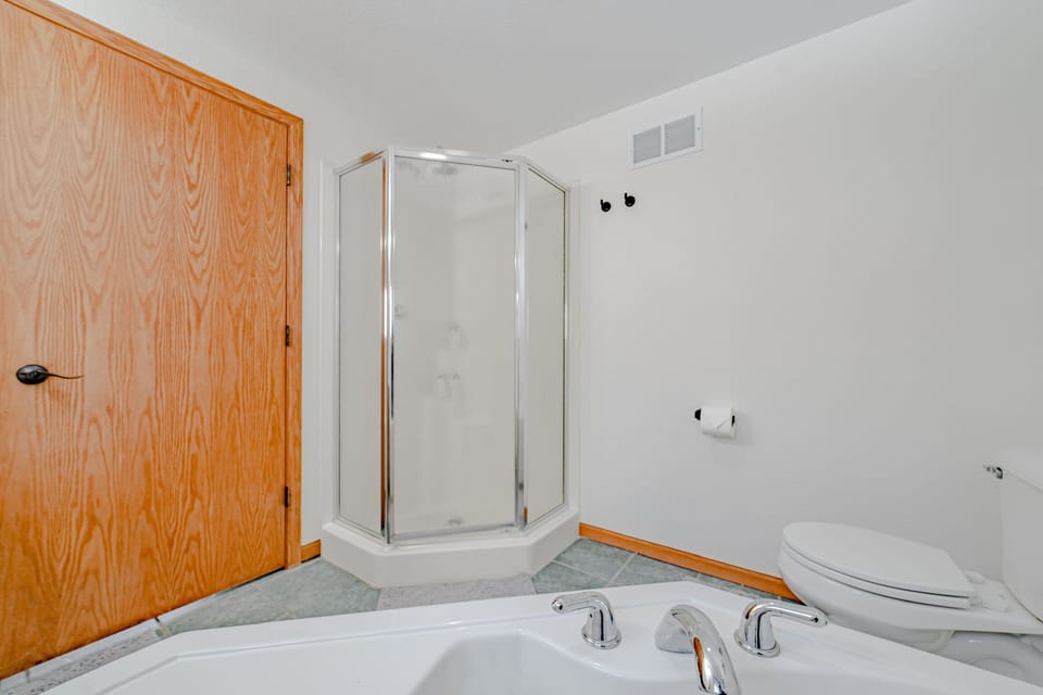 Master Bedroom Shower!