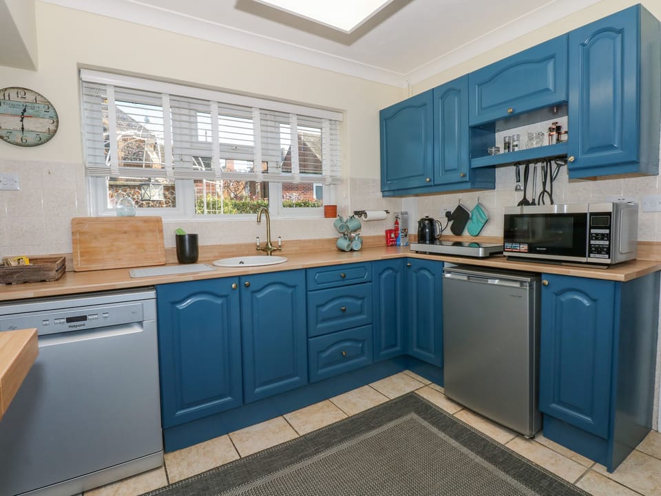 Fridge, dishwasher, electric kettle, toaster
