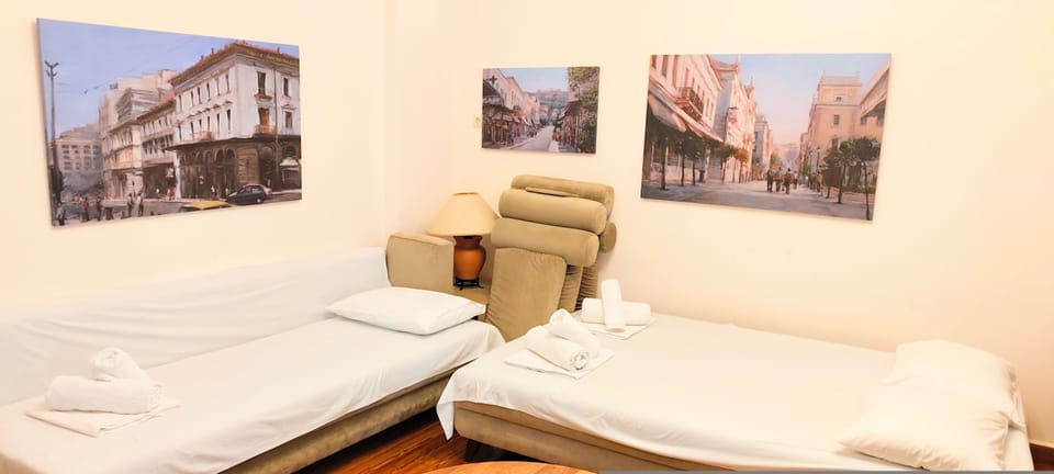 Elegant Apartment in Parliament Square Apartment in Athens