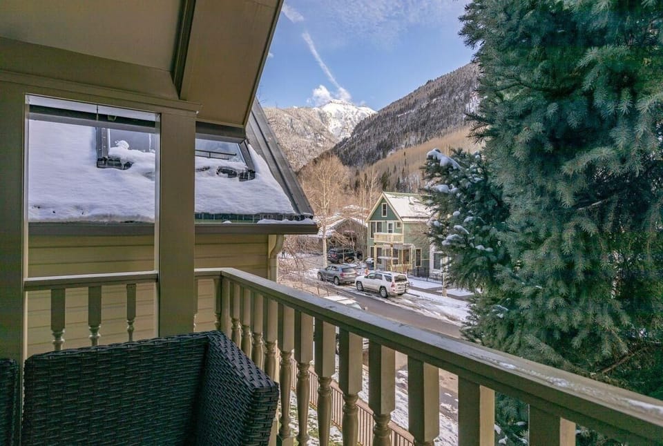 Condo, 3 Bedrooms | Balcony