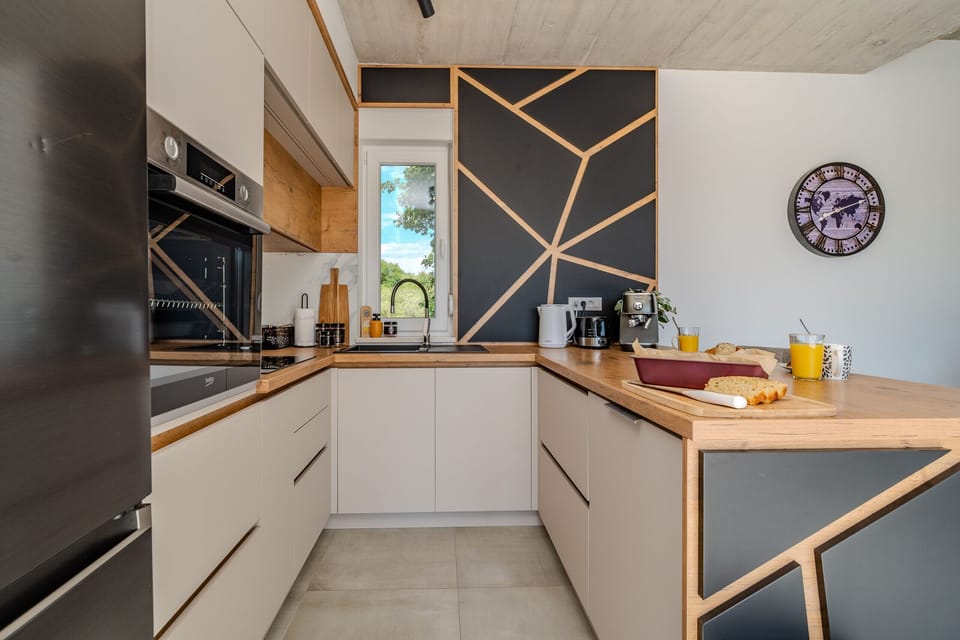 Villa, 4 Bedrooms, Private Pool, Mountain View | Private kitchen | Microwave, dishwasher, coffee/tea maker, highchair