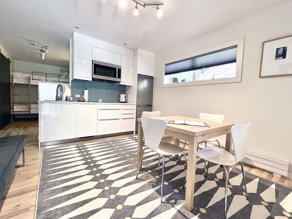 Condo, 1 Bedroom | Interior