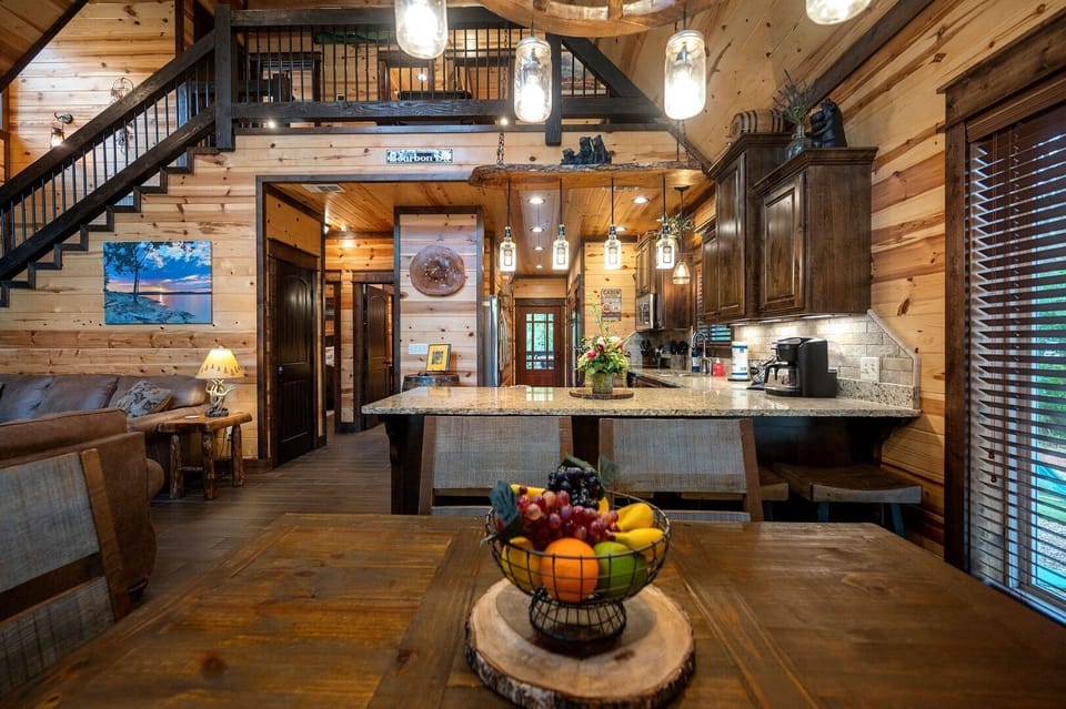Dining Area and Large Kitchen Counter