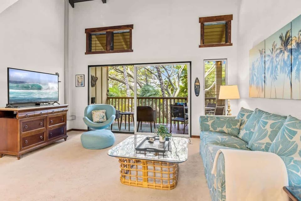 Living Room & Lanai