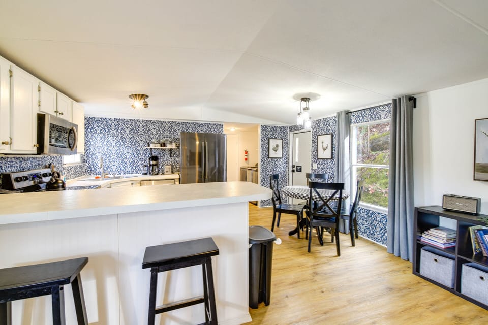 Kitchen | Toaster | Blender | French Press | Coffee Maker & Grinder
