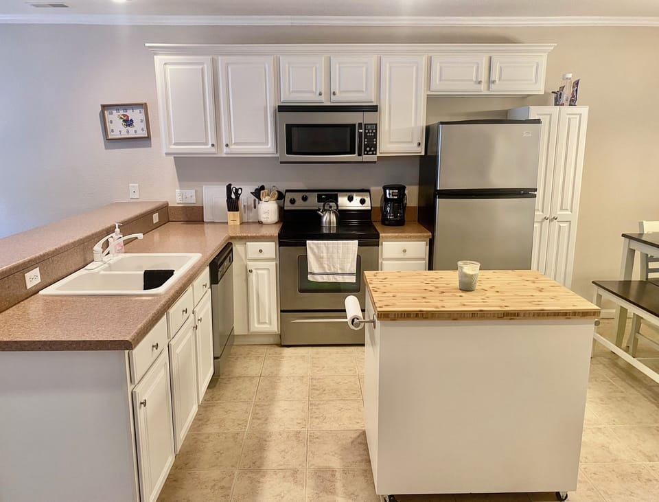 Kitchen with island