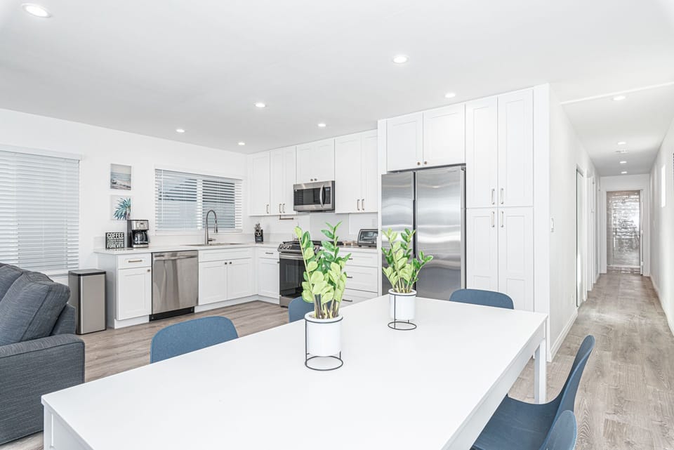 The dining area, located off of the kitchen and living area, seats six comfortably.
                