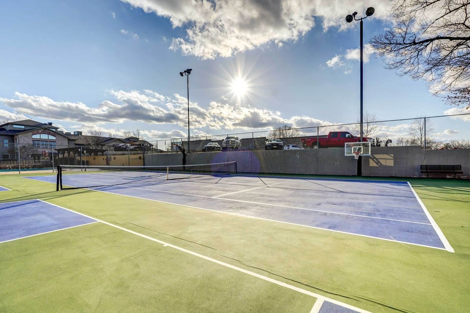 Pointe Royale | Tennis Courts | Basketball Courts