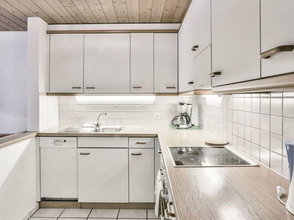 Tap, Countertop, Cabinetry, Sink, Kitchen Sink, Building, Property, Plumbing Fixture, Furniture, Kitchen