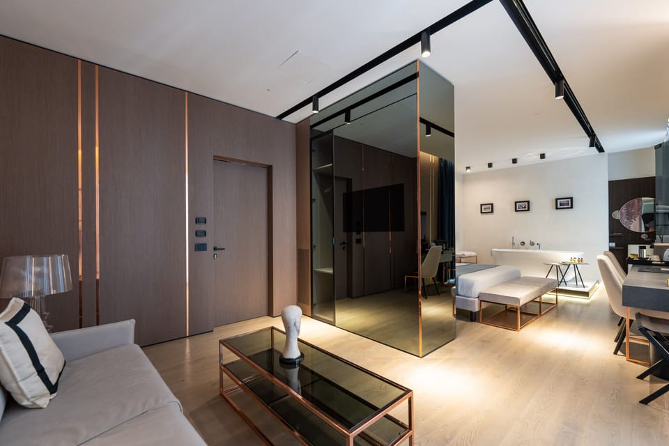 Suite, Bathtub | Premium bedding, minibar, in-room safe, desk