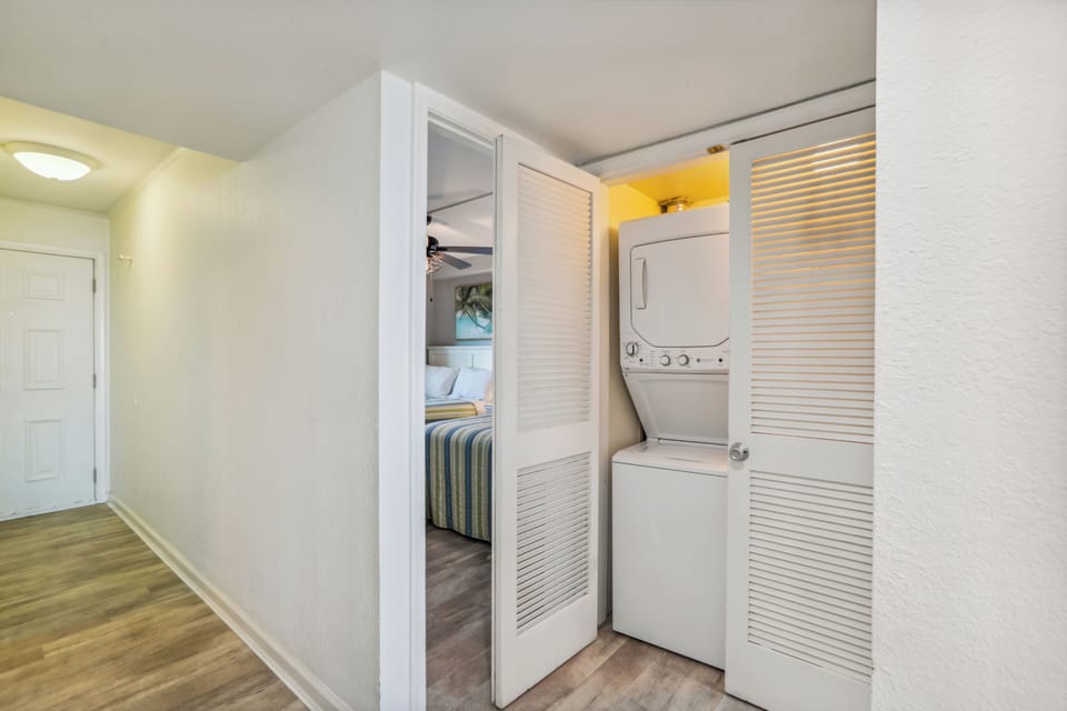 Floor Plan,Washer Dryer,