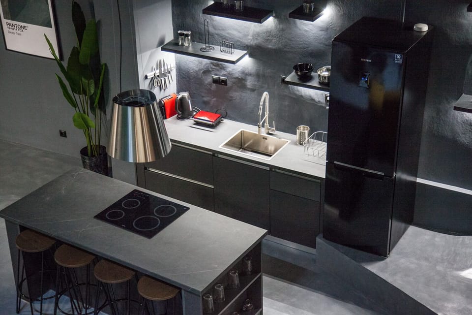 Apartment | Private kitchen | Full-size fridge, oven, stovetop, toaster