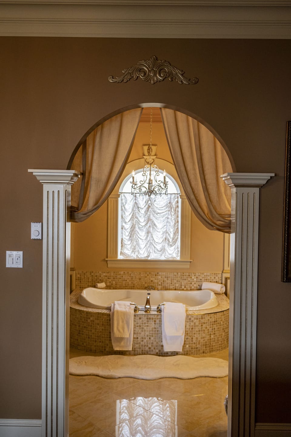 Honeymoon Room, 1 King Bed, Ensuite, Ocean View | Bathroom | Free toiletries, hair dryer, bathrobes, towels