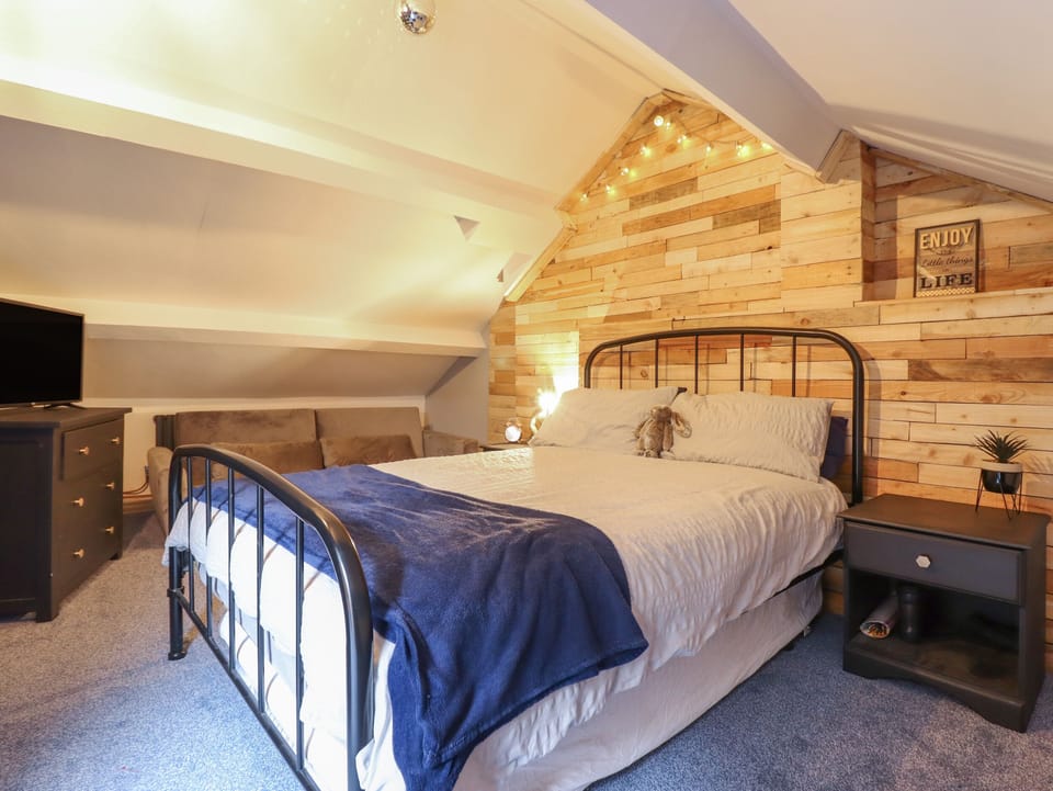 Bodlondeb Cottage in Wales