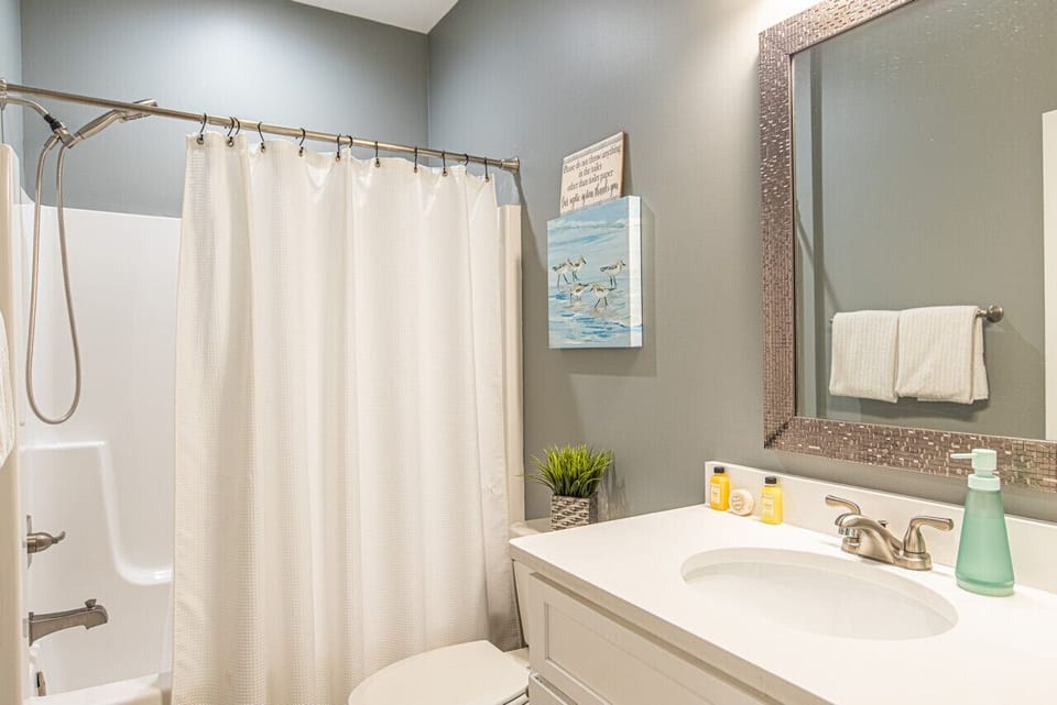 Guest Bathroom