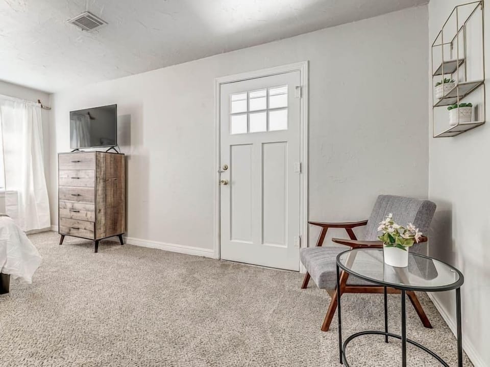 Bedroom 1- Backyard access